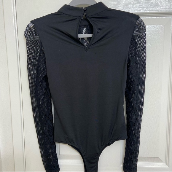 Windsor Sexy Black Bodysuit - Picture 3 of 4